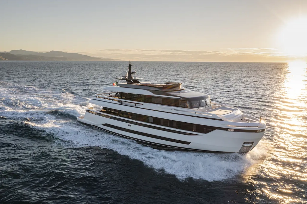 Yachts Below 30 meters with Main Deck Master Cabin, photo 2, Smart Yachts