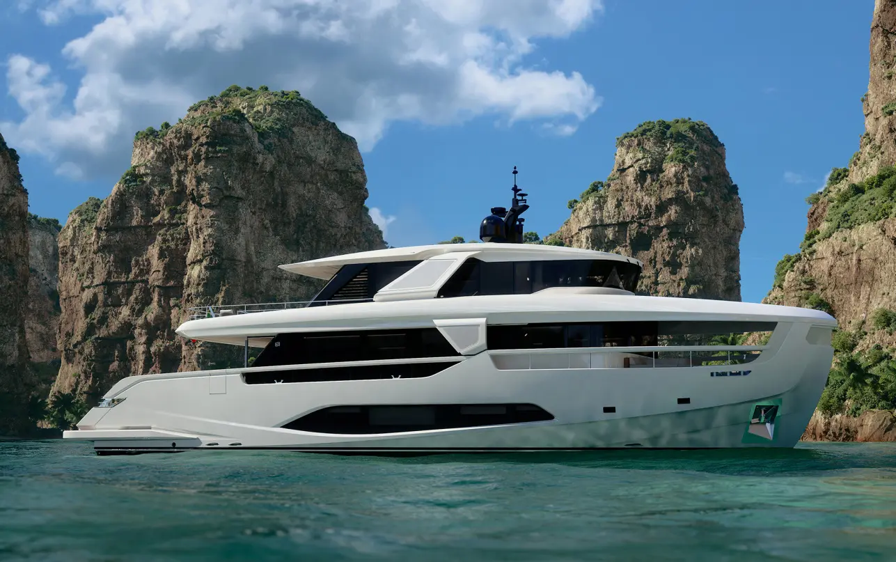 Yachts Below 30 meters with Main Deck Master Cabin, Smart Yachts