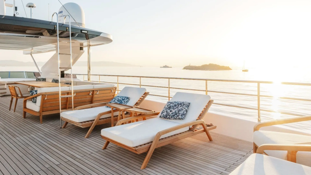37m True Sense: For sale at Smart Yachts, photo 3