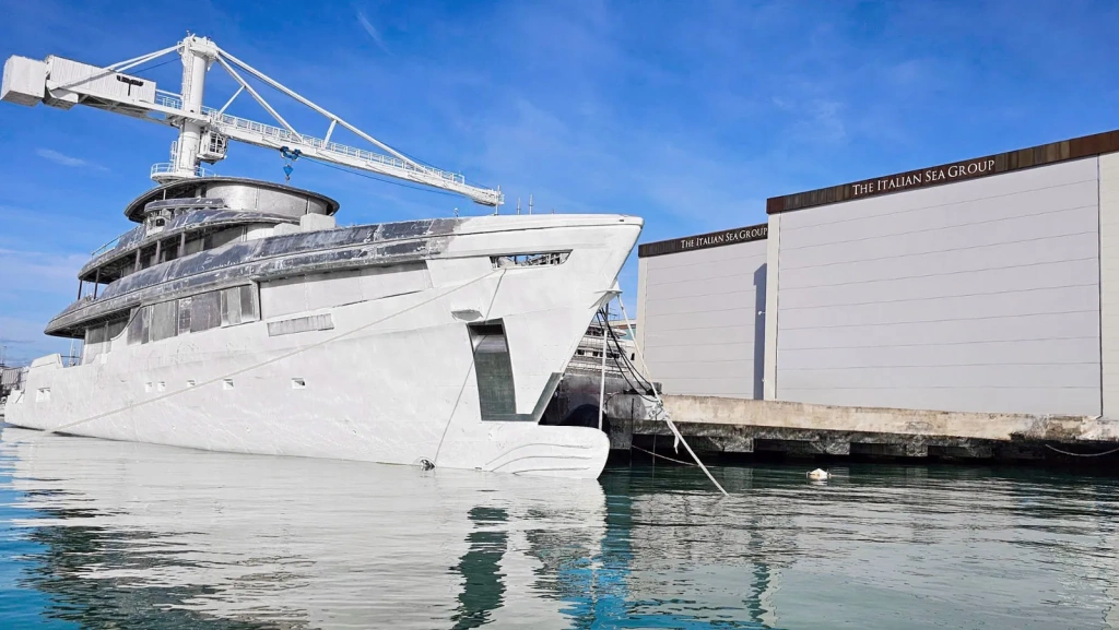 50m Admiral Panorama's First Hull Moves To Outfitting, photo 1, Smart Yachts