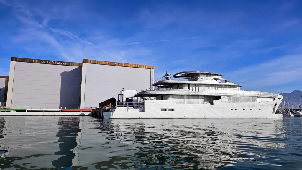 50m Admiral Panorama's First Hull Moves To Outfitting, photo 2, Smart Yachts
