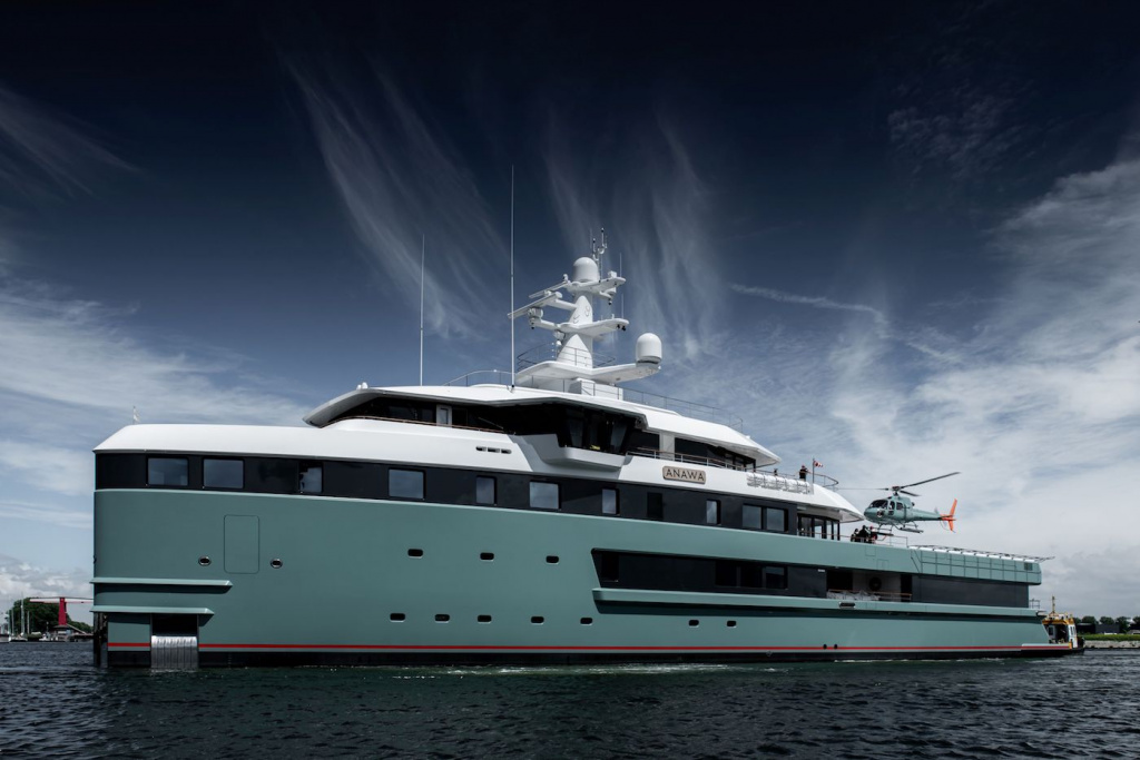 Beautiful green superyachts on St Patrick’s Day, photo 1, Smart Yachts
