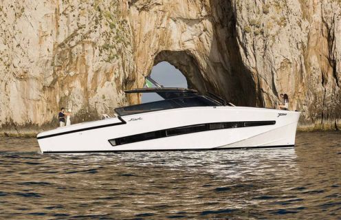 Yacht Review: Brand-new Fiart P58, Smart Yachts
