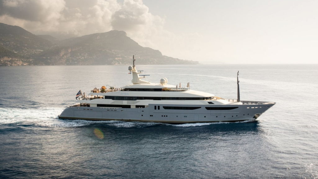 Buying a yacht for bitcoins, photo 1, Smart Yachts