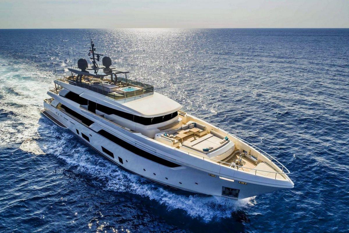 Major Price Drop: 2025 Custom Line Navetta 42 "ALBUS", Smart Yachts