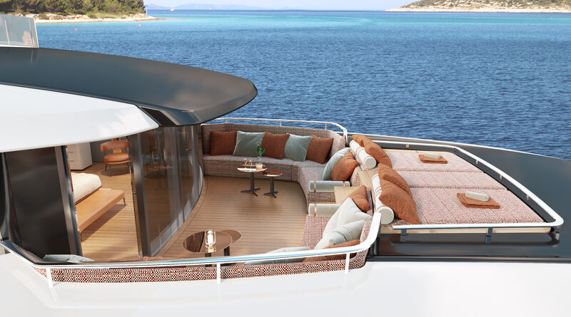 Custom Line introduces the new Navetta 50 flagship, photo 5, Smart Yachts