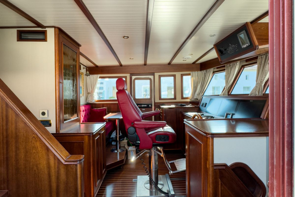 De Alm Yacht St. Nicholas: A Fully Equipped Long-Range Explorer with New Photography, photo 3, Smart Yachts