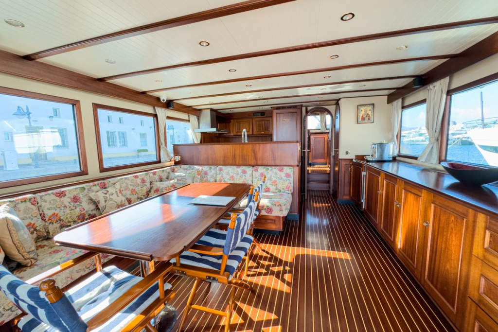 De Alm Yacht St. Nicholas: A Fully Equipped Long-Range Explorer with New Photography, photo 7, Smart Yachts