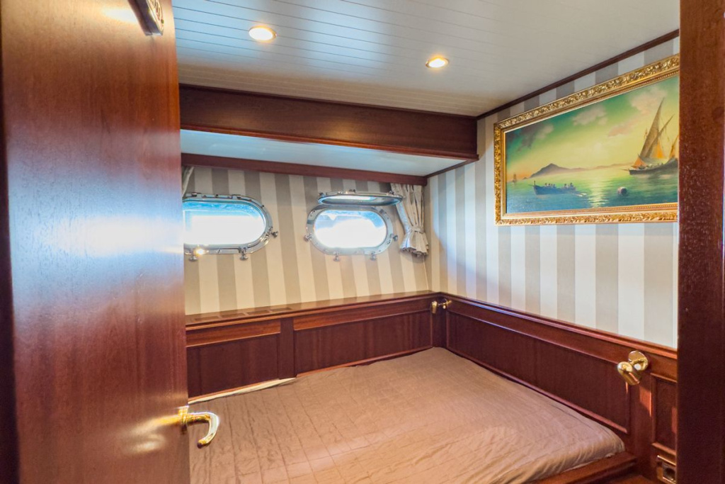 De Alm Yacht St. Nicholas: A Fully Equipped Long-Range Explorer with New Photography, photo 5, Smart Yachts
