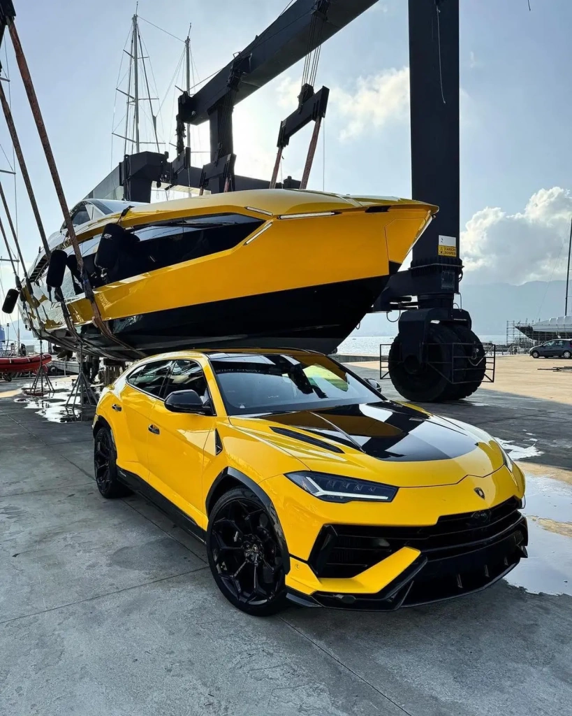 Yachting Meets Supercars: Explore the Tecnomar for Lamborghini 63, photo 2, Smart Yachts