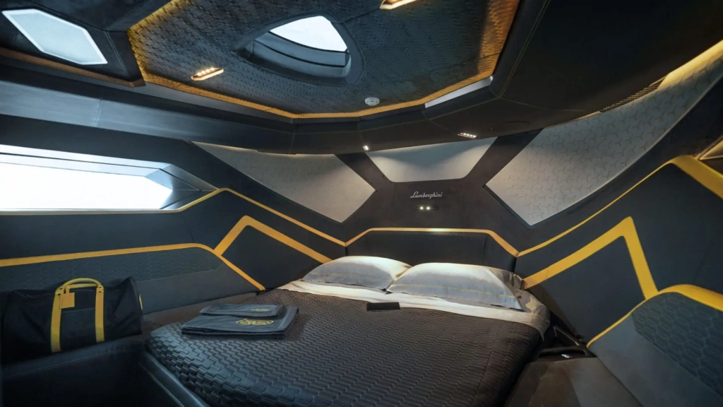 Yachting Meets Supercars: Explore the Tecnomar for Lamborghini 63, photo 3, Smart Yachts