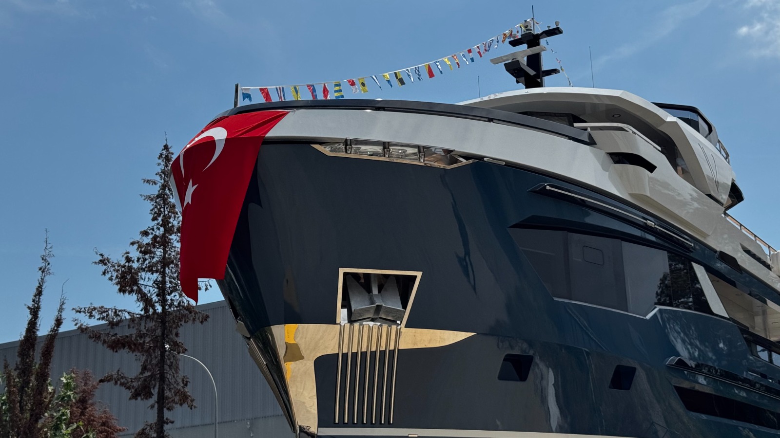 First AvA Kando 85 Launched, Smart Yachts