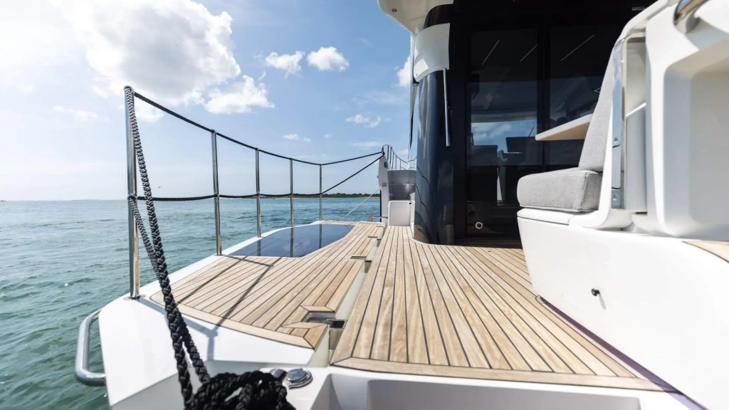 First look: GALEON 440 FLY & 450 HTC, photo 11, Smart Yachts