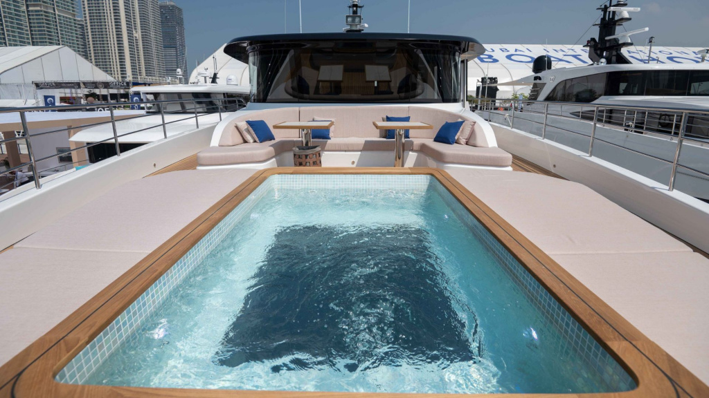 First photographs of the new Majesty 111, photo 3, Smart Yachts