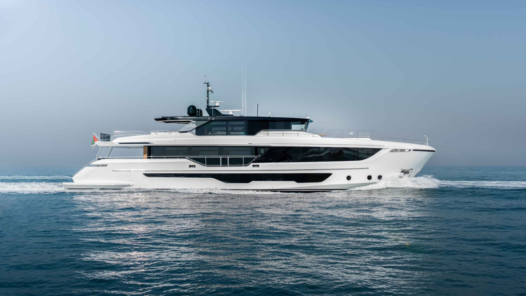 First photographs of the new Majesty 111, photo 2, Smart Yachts