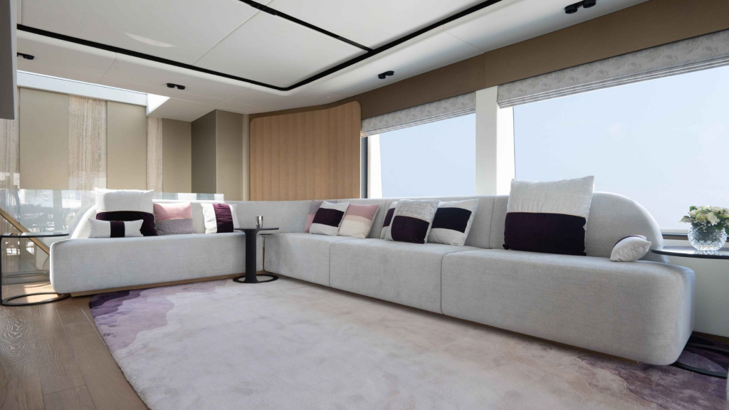 First photographs of the new Majesty 111, photo 10, Smart Yachts