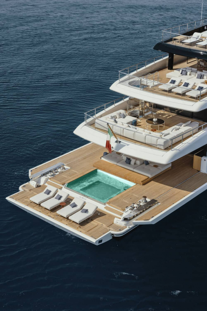 Yacht Review: The first Sanlorenzo 50Steel, 49.9m Almax, photo 4, Smart Yachts
