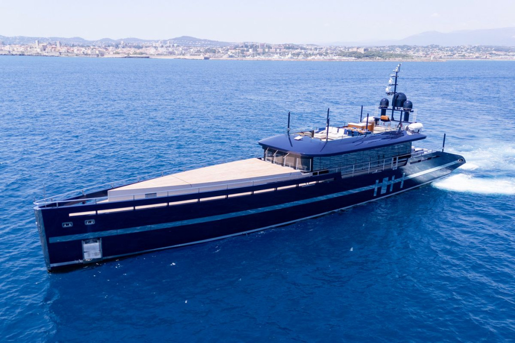 Five Reasons to Buy "BLADE II", photo 1, Smart Yachts