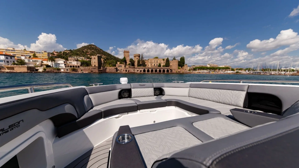 Introducing the Galeon 375 GTO, photo 3, Smart Yachts