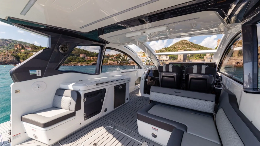 Introducing the Galeon 375 GTO, photo 7, Smart Yachts