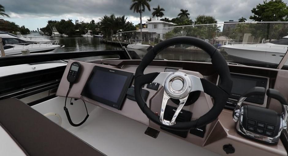 GALEON 470 SKY YACHT TEST! FUEL CONSUMPTION, SPEED, STOCK AND MUCH MORE, photo 4, Smart Yachts