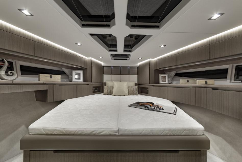 GALEON 470 SKY YACHT TEST! FUEL CONSUMPTION, SPEED, STOCK AND MUCH MORE, photo 18, Smart Yachts
