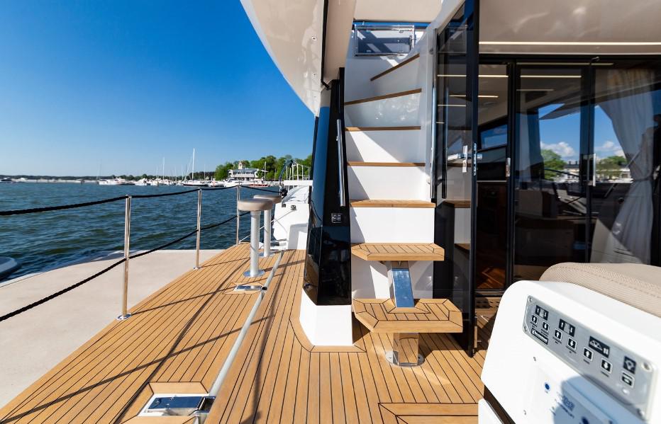 GALEON 470 SKY YACHT TEST! FUEL CONSUMPTION, SPEED, STOCK AND MUCH MORE, photo 10, Smart Yachts