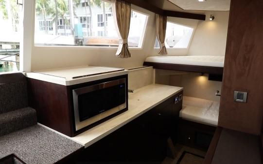 GALEON 640 FLY YACHT TEST! FUEL CONSUMPTION, TOP SPEED AND MORE, photo 12, Smart Yachts