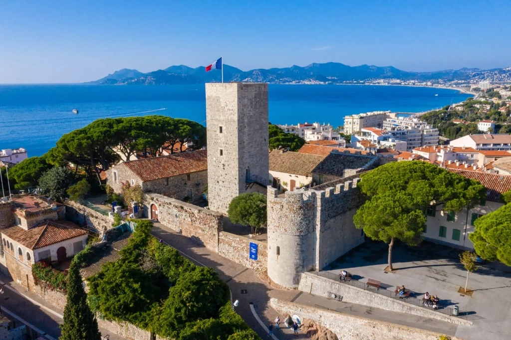 Your Guide to the Cannes Yachting Festival 2024, photo 8, Smart Yachts