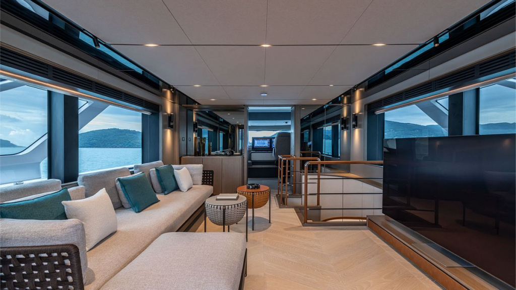 InFYnito 90 by Ferretti Yachts: A Spacious and Efficient Model, photo 5, Smart Yachts