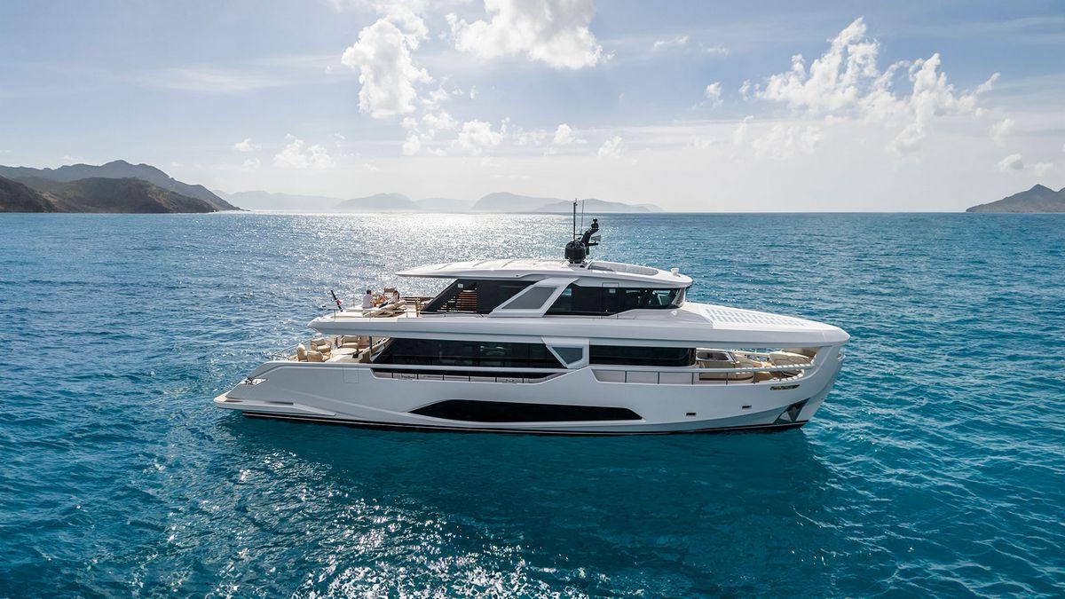 InFYnito 90 by Ferretti Yachts: A Spacious and Efficient Model, Smart Yachts