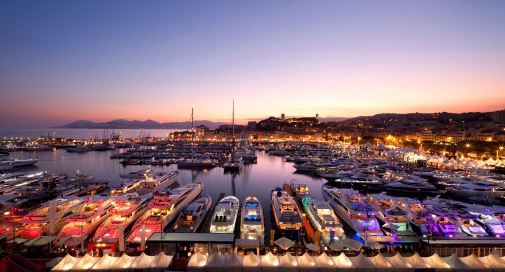 Cannes Yachting Festival: Fiart P54 Premiere, photo 1, Smart Yachts