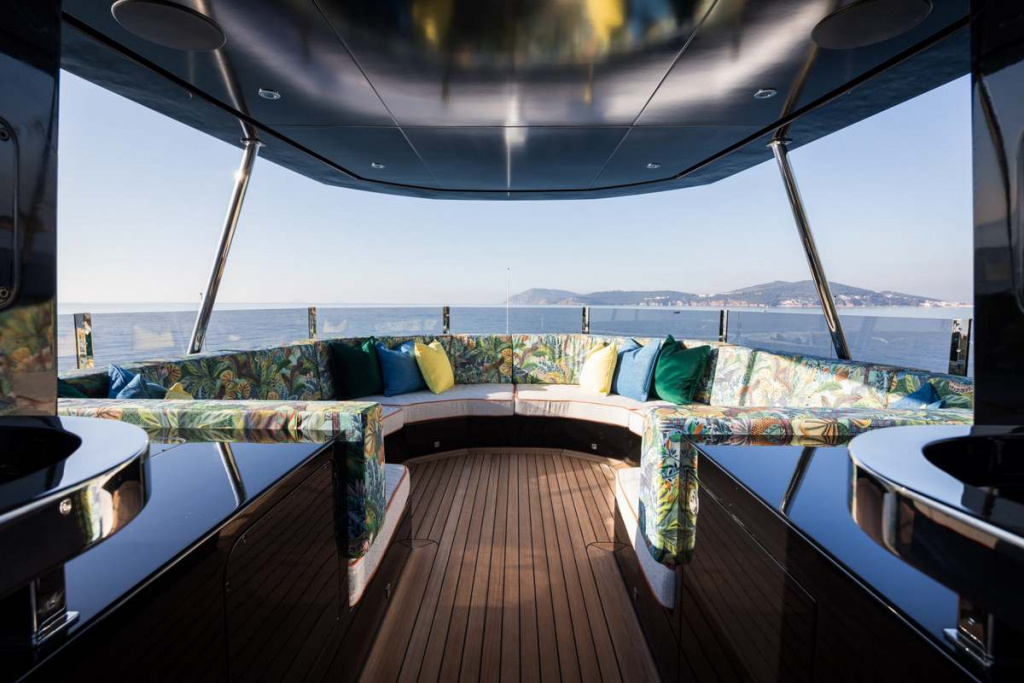 "KING BENJI" Yacht Review - Built For Adventure, photo 8, Smart Yachts