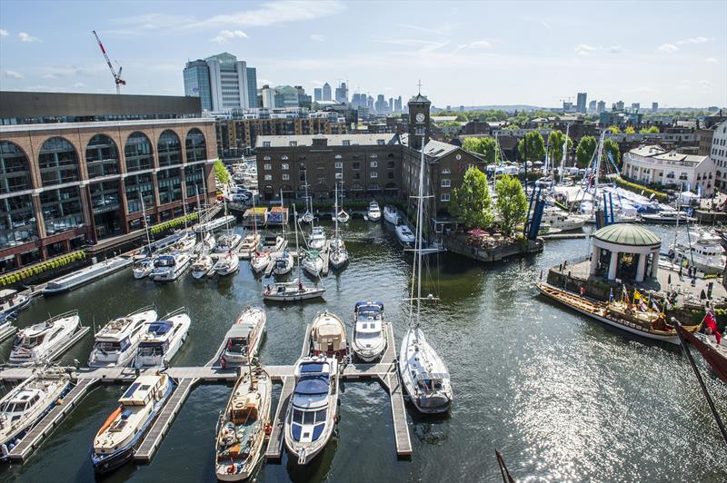 LONDON LUXURY AFLOAT, Smart Yachts
