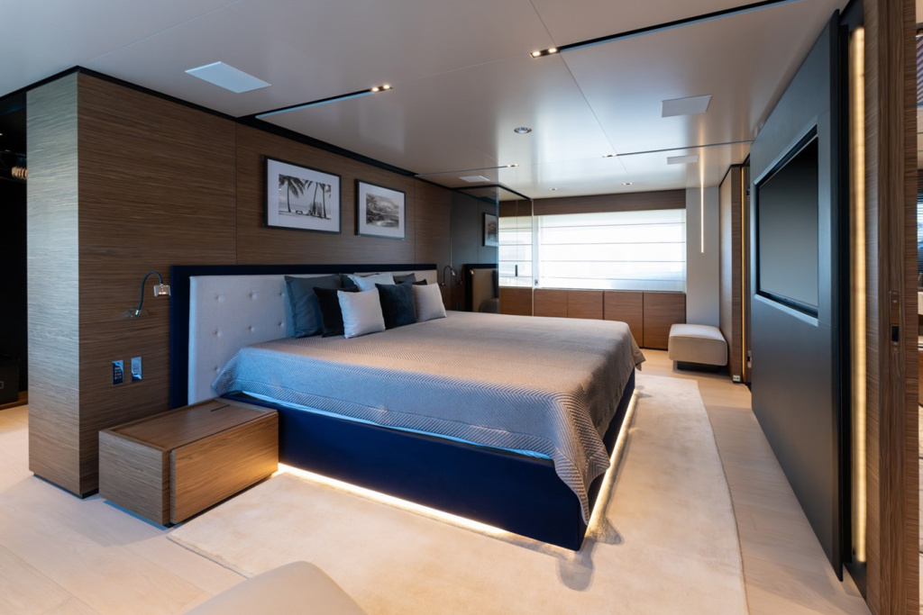 "M FOREVER", SOLD by Smart Yachts, photo 2