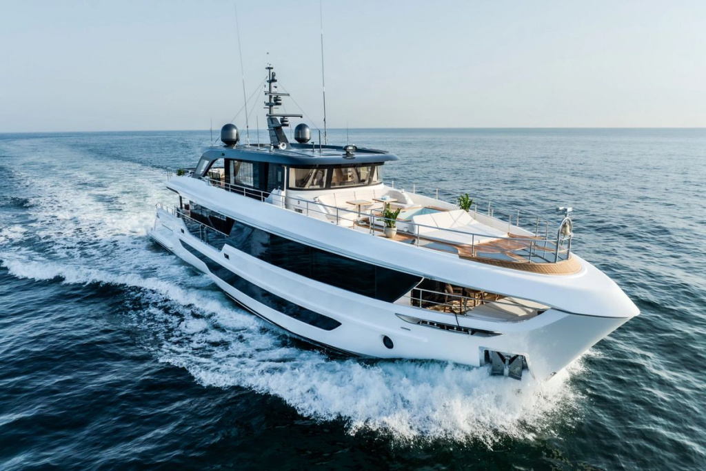 Majesty 100 Terrace to Debut at Cannes and Monaco Yacht Shows 2025, photo 7, Smart Yachts
