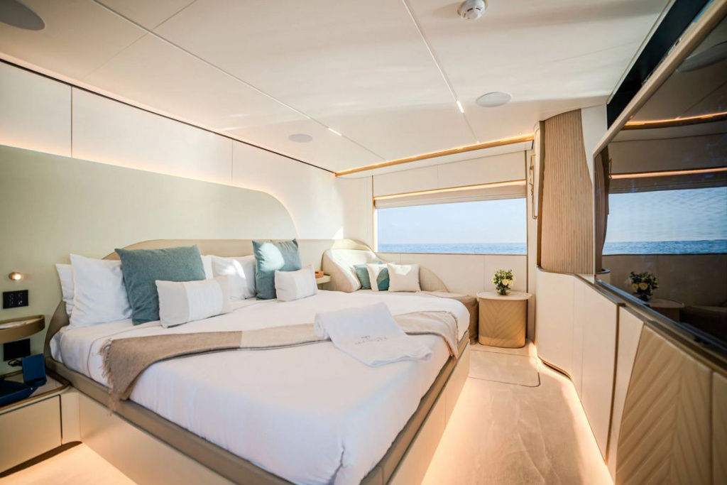 Majesty 100 Terrace to Debut at Cannes and Monaco Yacht Shows 2025, photo 5, Smart Yachts