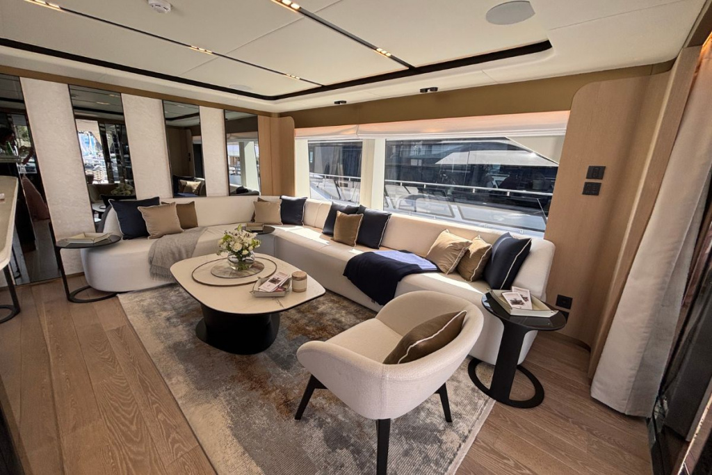 Majesty 112 Terrace: Premiere at DIBS 2025, photo 5, Smart Yachts