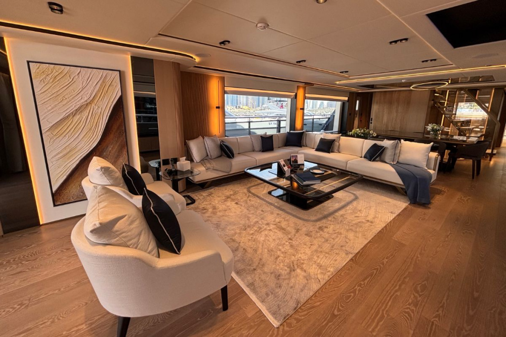 Majesty 112 Terrace: Premiere at DIBS 2025, photo 3, Smart Yachts