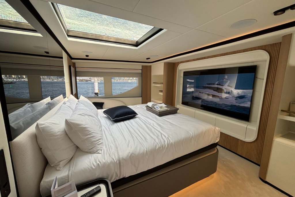 Majesty 112 Terrace: Premiere at DIBS 2025, photo 8, Smart Yachts