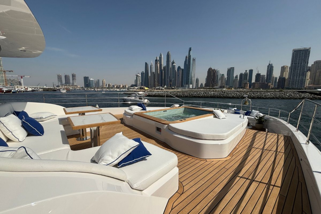 Majesty 112 Terrace: Premiere at DIBS 2025, photo 6, Smart Yachts