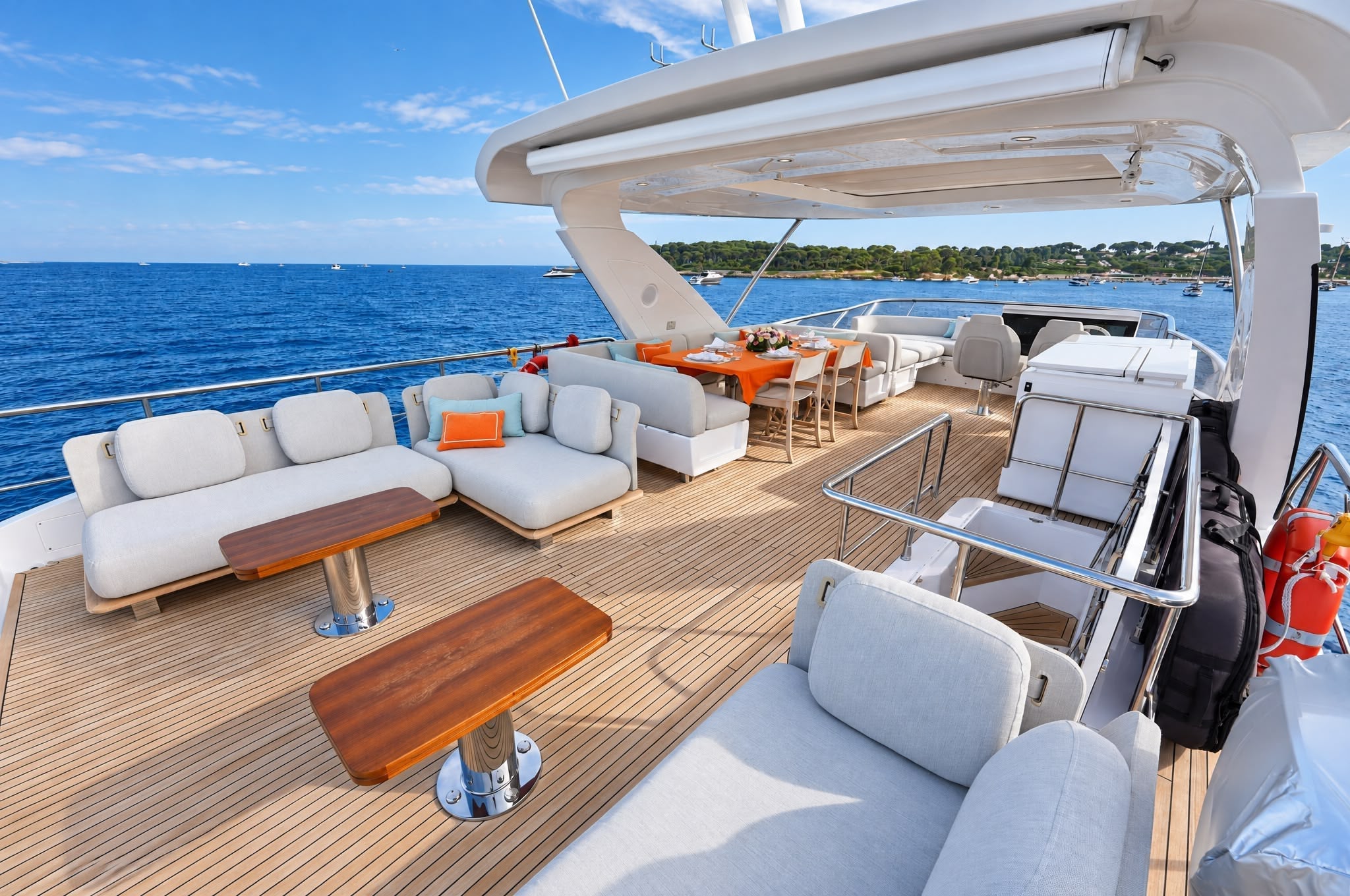 Meet 7 SECONDS and BELLA KATRIN at the Cluster Monaco Winter Pop Up on October 8, photo 5, Smart Yachts