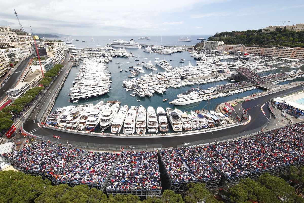 Monaco Grand Prix Yacht Charter 2022, Smart Yachts