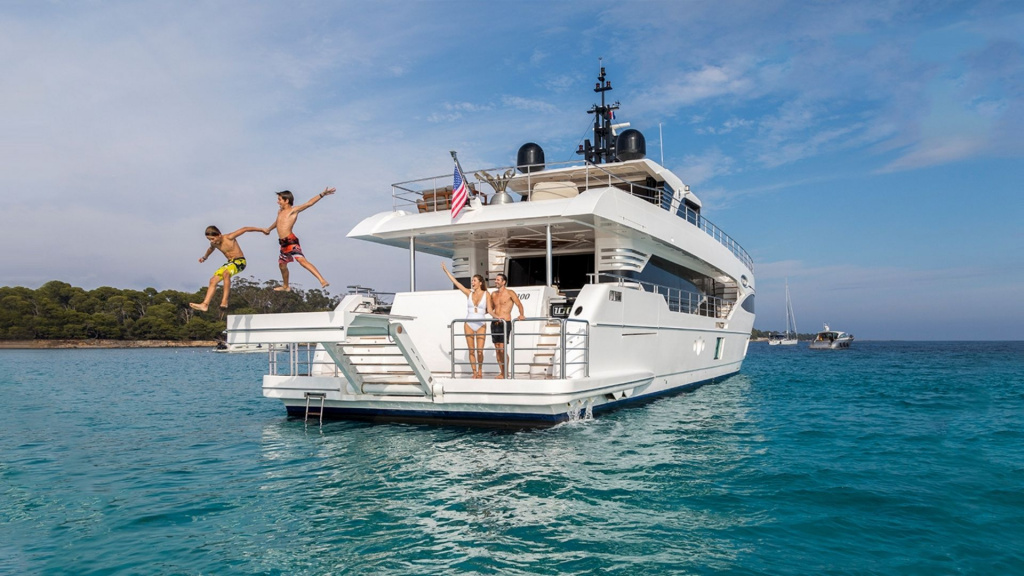 New Majesty Yachts available for sale at Smart Yachts, photo 2