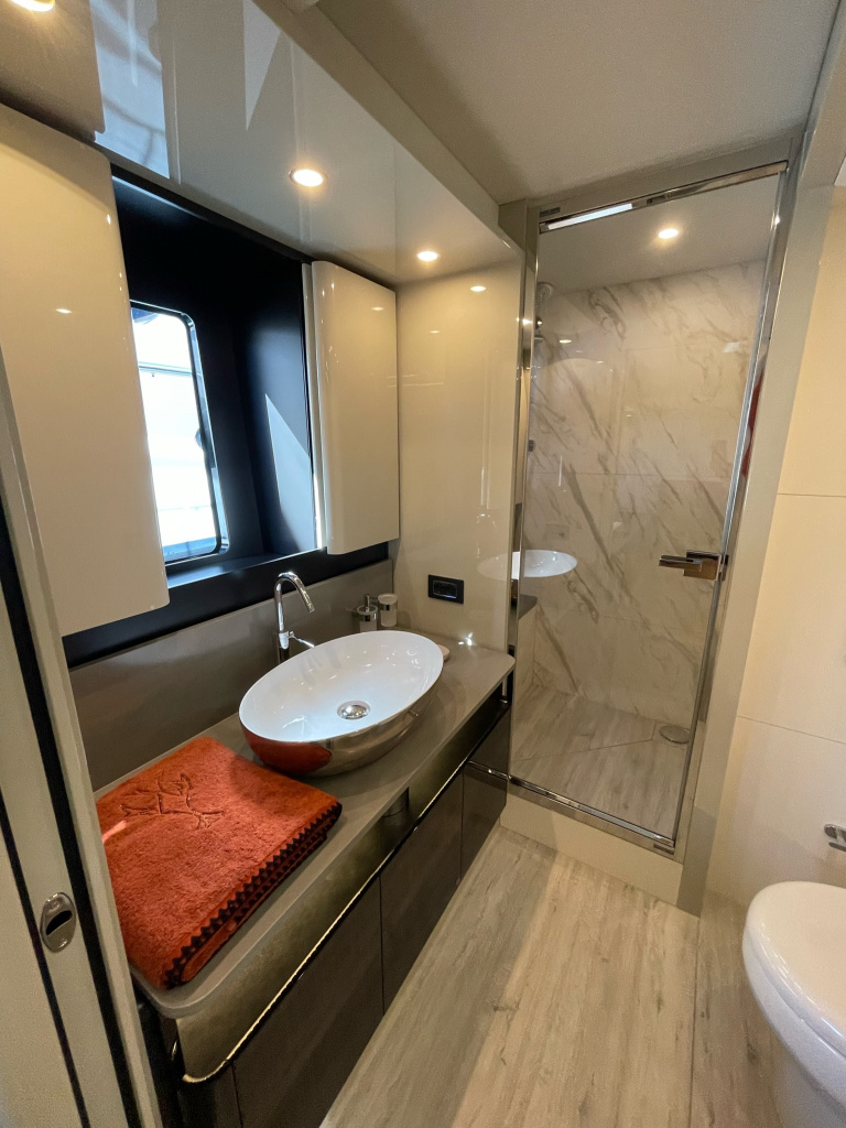 New yacht for sale: Absolute 62 FLY, photo 7, Smart Yachts