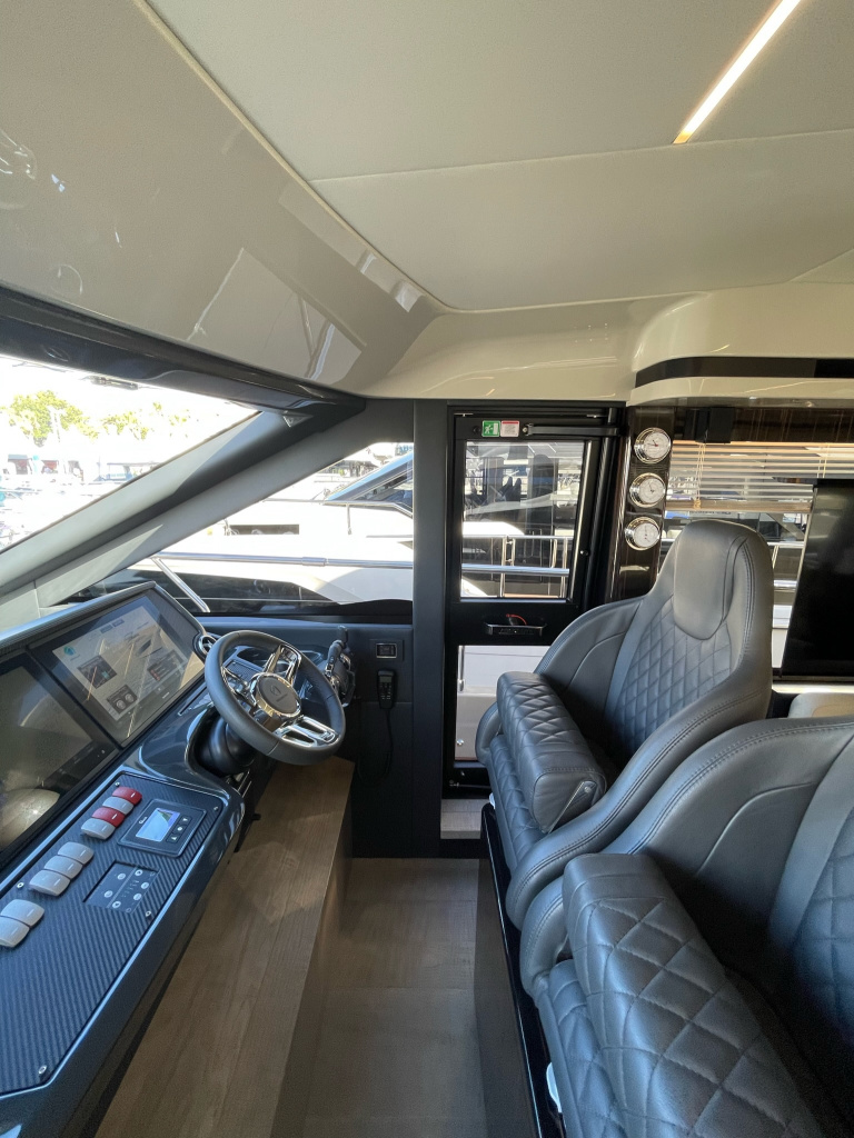 New yacht for sale: Absolute 62 FLY, photo 12, Smart Yachts