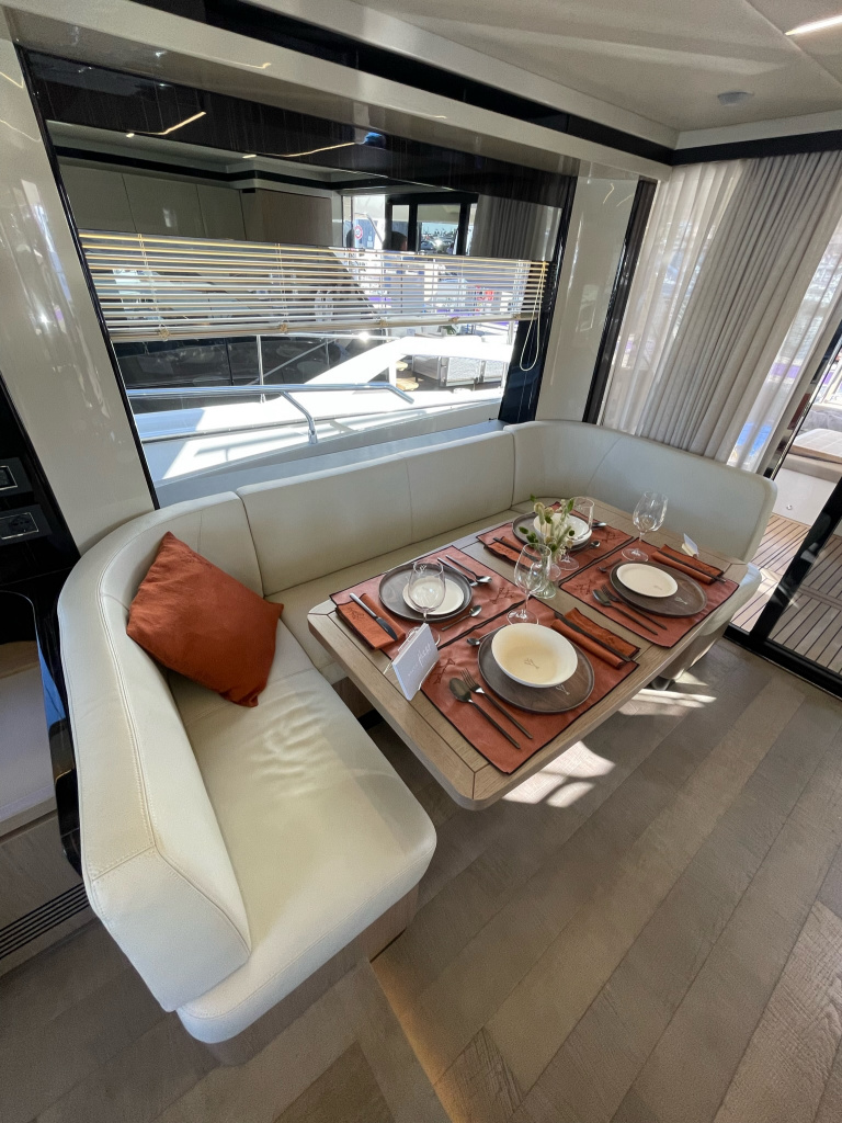 New yacht for sale: Absolute 62 FLY, photo 13, Smart Yachts