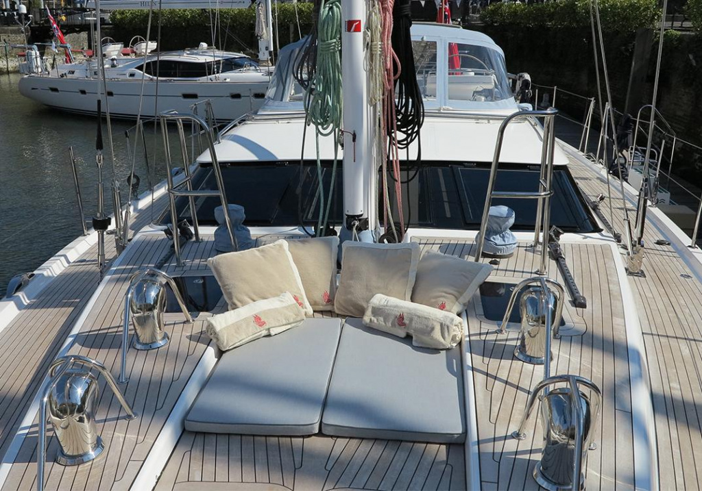 LADY MARIPOSA Sailboat Review, photo 3, Smart Yachts