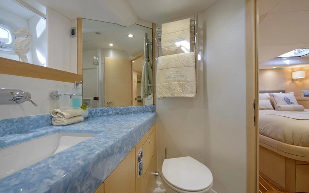 LADY MARIPOSA Sailboat Review, photo 7, Smart Yachts
