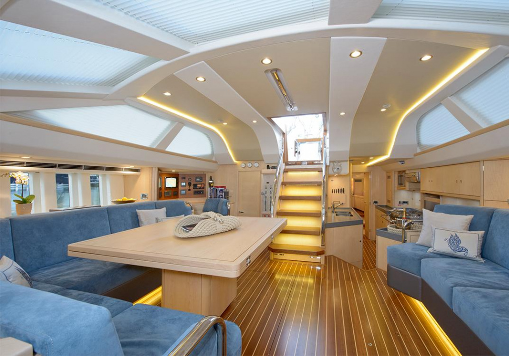 LADY MARIPOSA Sailboat Review, photo 4, Smart Yachts